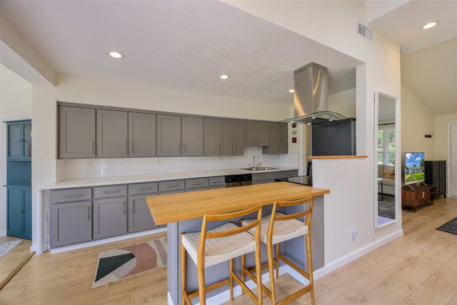 13536 Castleton Drive, Farmers Branch, TX 75234