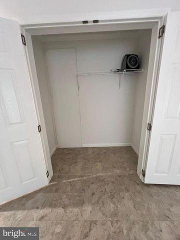 1356 CONNECTICUT AVE, Hagerstown, MD 21740