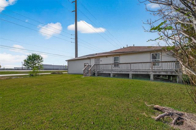 7100 Harlem Street, Baytown, TX 77521