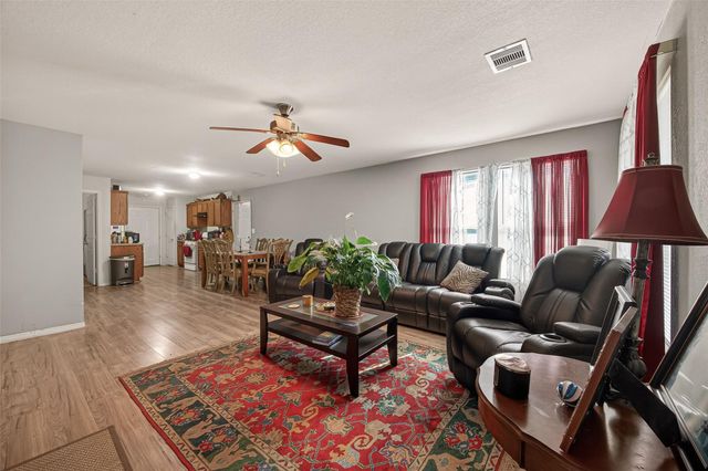 7100 Harlem Street, Baytown, TX 77521