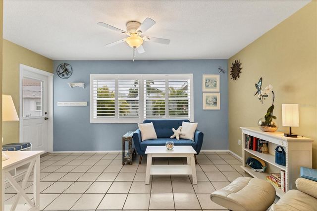1018 BEACH MANOR CIRCLE 40, Venice, FL 34285