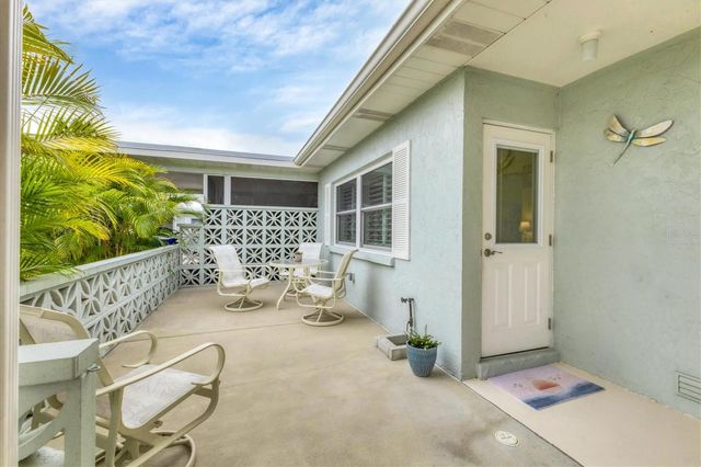 1018 BEACH MANOR CIRCLE 40, Venice, FL 34285