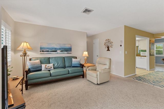 1018 BEACH MANOR CIRCLE 40, Venice, FL 34285