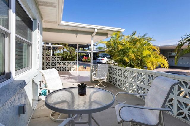 1018 BEACH MANOR CIRCLE 40, Venice, FL 34285