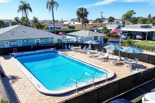 1018 BEACH MANOR CIRCLE 40, Venice, FL 34285