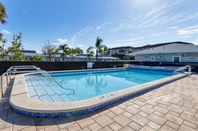 1018 BEACH MANOR CIRCLE 40, Venice, FL 34285