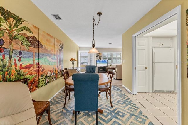 1018 BEACH MANOR CIRCLE 40, Venice, FL 34285