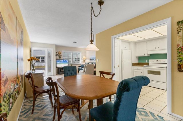 1018 BEACH MANOR CIRCLE 40, Venice, FL 34285