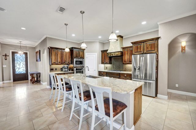 5610 Dunbarton Oaks Blvd, Midland, TX 79705