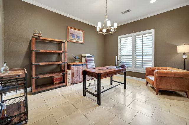 5610 Dunbarton Oaks Blvd, Midland, TX 79705