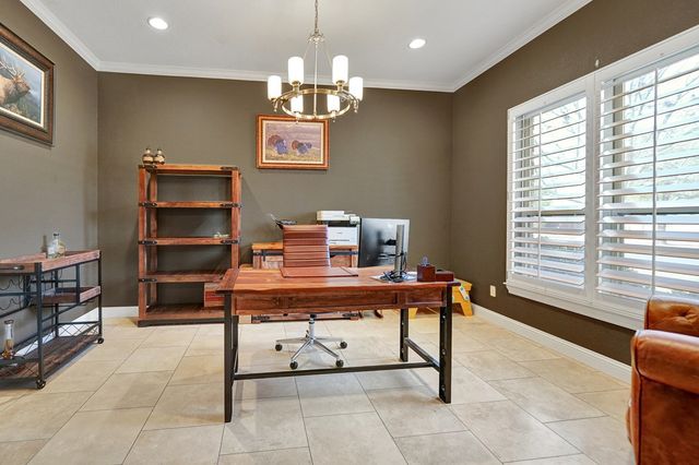 5610 Dunbarton Oaks Blvd, Midland, TX 79705