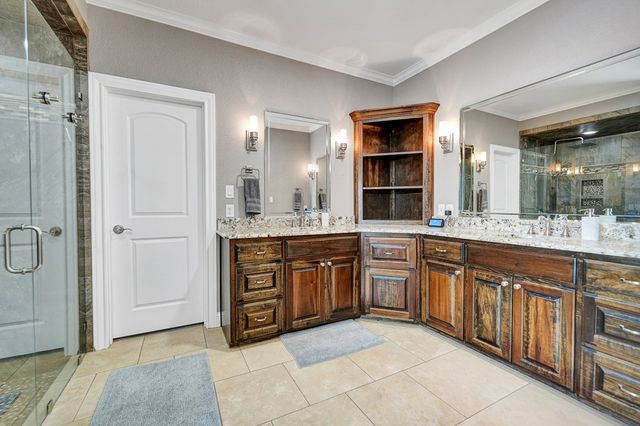 5610 Dunbarton Oaks Blvd, Midland, TX 79705