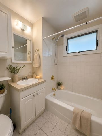 17 Temple Ave 2, Winthrop, MA 02152