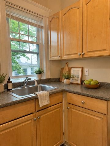 17 Temple Ave 2, Winthrop, MA 02152