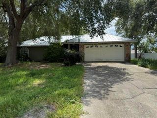 570 LONDONDERRY Circle SE, Palm Bay, FL 32909