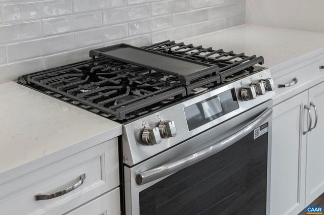 208 SUNBIRD LN, Waynesboro, VA 22980