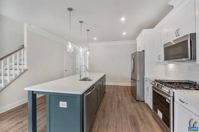 208 SUNBIRD LN, Waynesboro, VA 22980