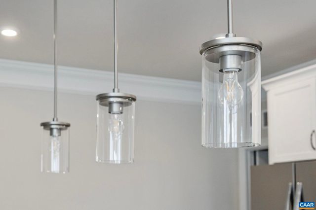 208 SUNBIRD LN, Waynesboro, VA 22980