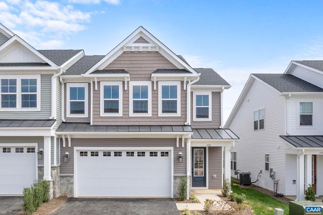 208 SUNBIRD LN, Waynesboro, VA 22980