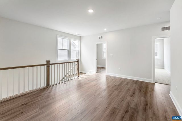 208 SUNBIRD LN, Waynesboro, VA 22980