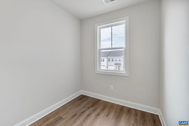 208 SUNBIRD LN, Waynesboro, VA 22980