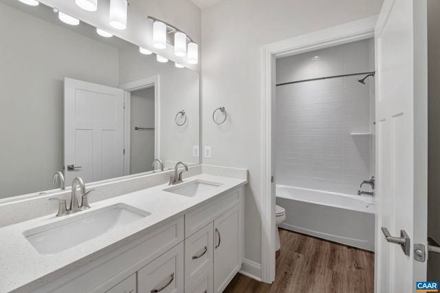 208 SUNBIRD LN, Waynesboro, VA 22980