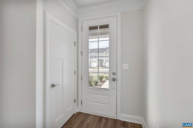 208 SUNBIRD LN, Waynesboro, VA 22980