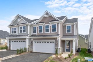 208 SUNBIRD LN, Waynesboro, VA 22980