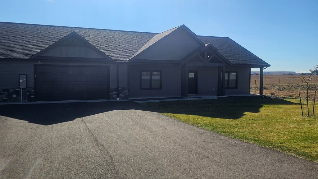 12 Florida Road, Great Falls, MT 59404 photo 2