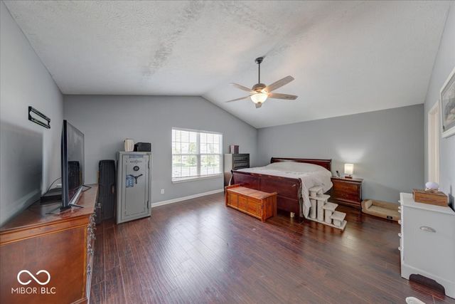 2705 Camelot Way, Greenwood, IN 46143