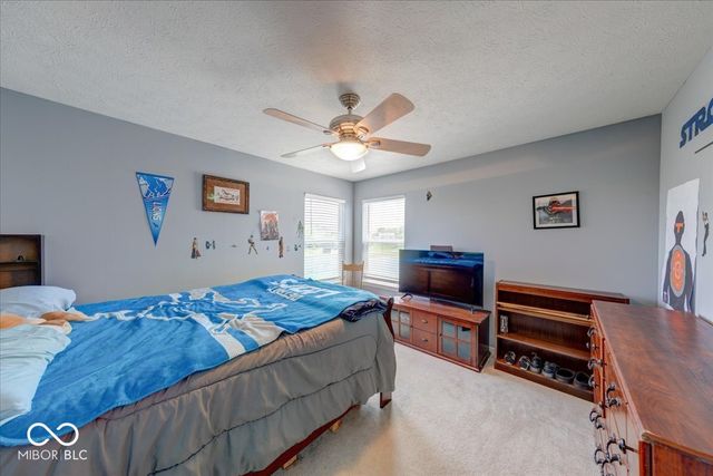 2705 Camelot Way, Greenwood, IN 46143