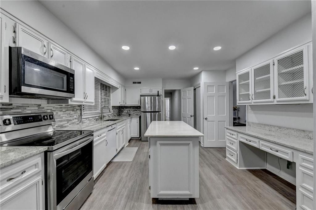 Image 16 of property listing at 2048 Fisher Trail NE, Atlanta, GA 30345