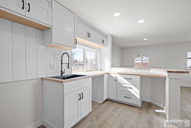 416 E 17th Street, Idaho Falls, ID 83404