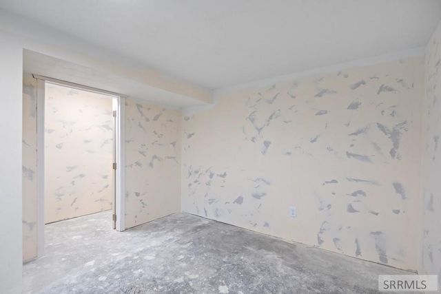 416 E 17th Street, Idaho Falls, ID 83404