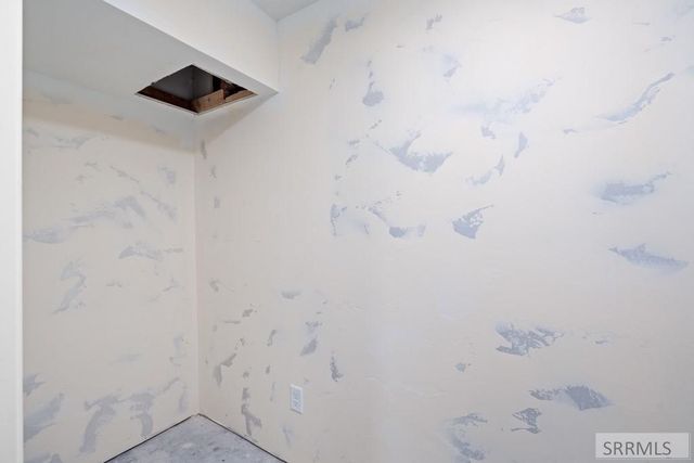 416 E 17th Street, Idaho Falls, ID 83404