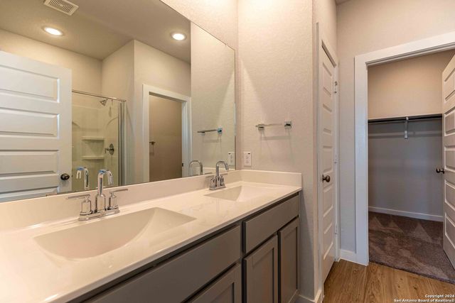 5318 Tourmaline Loop, San Antonio, TX 78222