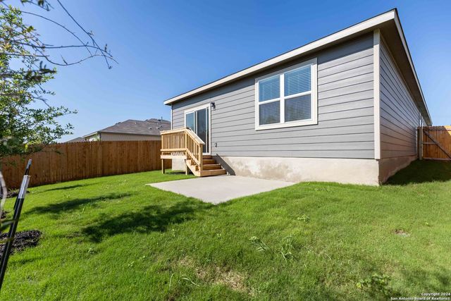 5318 Tourmaline Loop, San Antonio, TX 78222