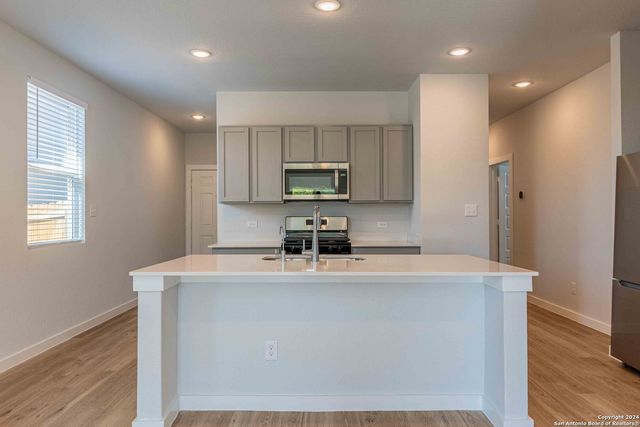 5318 Tourmaline Loop, San Antonio, TX 78222