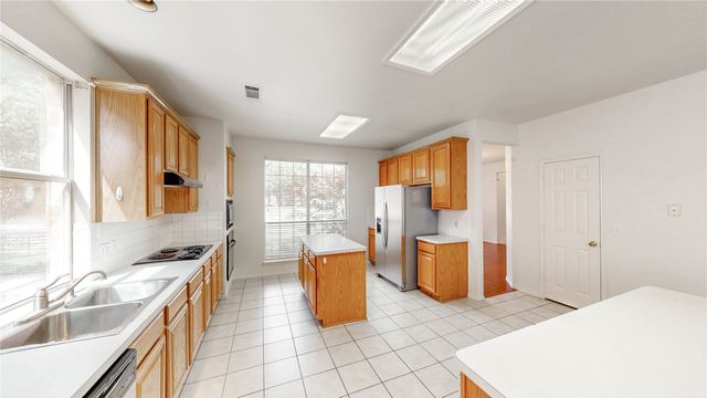 1310 Pinehurst Drive, Lewisville, TX 75077