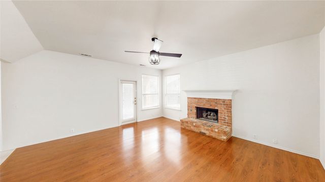 1310 Pinehurst Drive, Lewisville, TX 75077