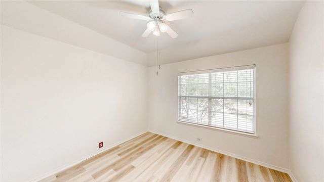 1310 Pinehurst Drive, Lewisville, TX 75077