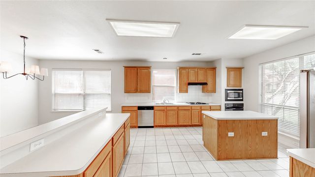 1310 Pinehurst Drive, Lewisville, TX 75077