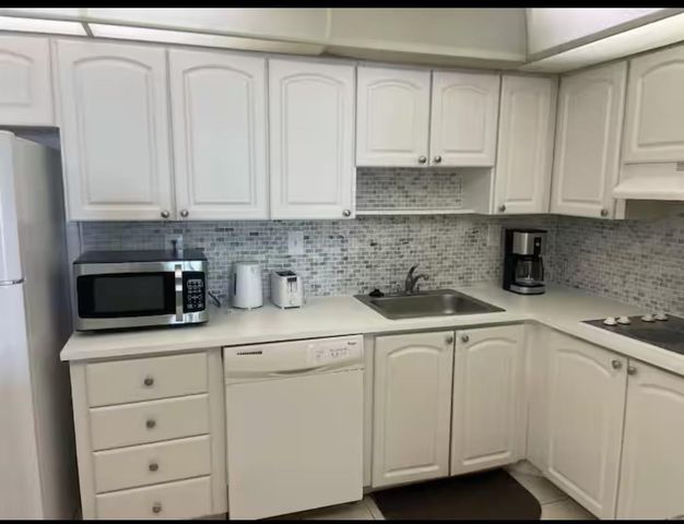 19370 Collins Avenue 301, Sunny Isles Beach, FL 33160