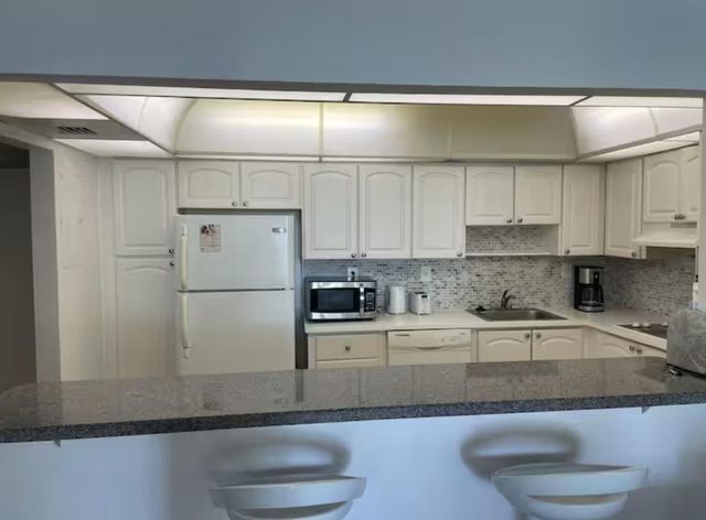 19370 Collins Avenue 301, Sunny Isles Beach, FL 33160