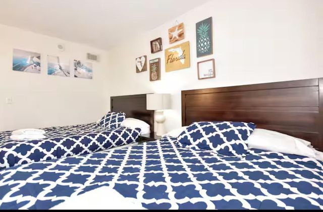 19370 Collins Avenue 301, Sunny Isles Beach, FL 33160