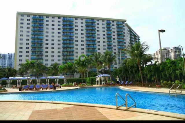 19370 Collins Avenue 301, Sunny Isles Beach, FL 33160