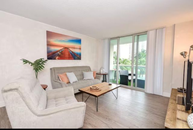 19370 Collins Avenue 301, Sunny Isles Beach, FL 33160