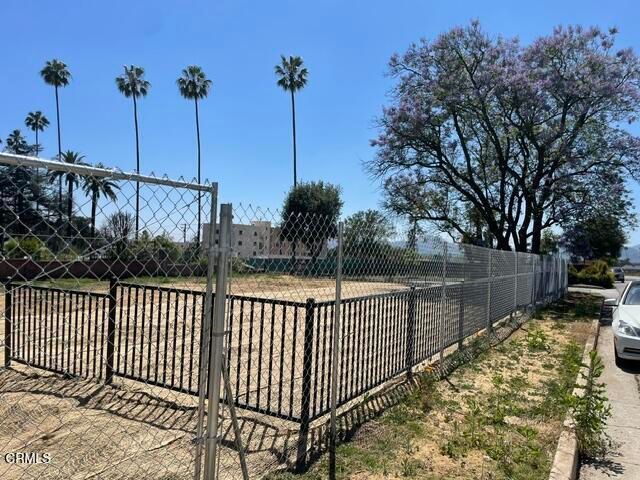 1000 Boston Street, Altadena, CA 91001