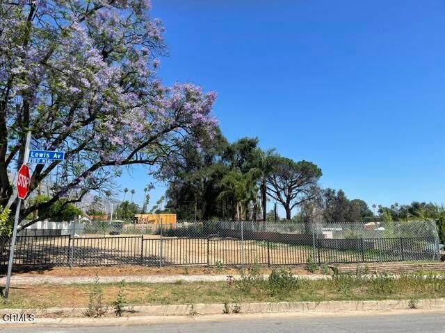 1000 Boston Street, Altadena, CA 91001