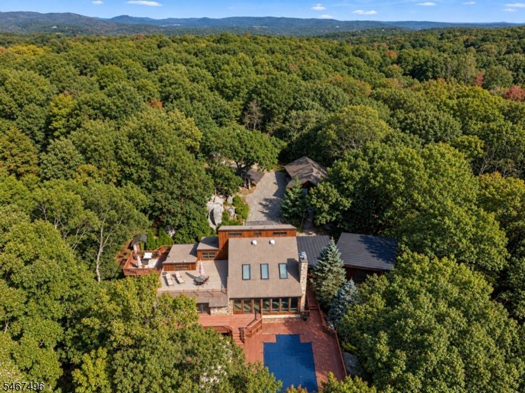 53 Tintle Rd, Kinnelon Boro, NJ 07405 — exterior